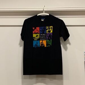 Vintage Walt Disney Family Museum Logo T-Shirt - unisex